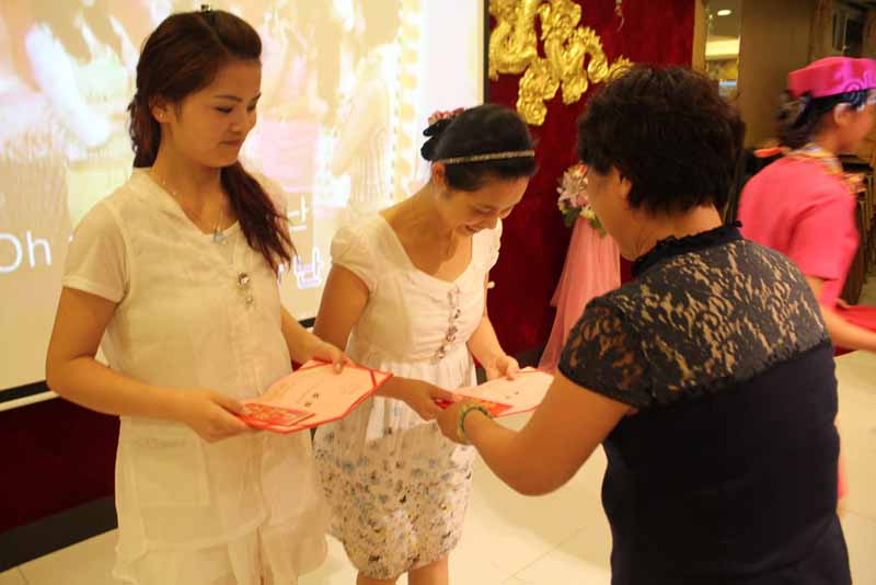 深圳万丰医院举办2011年5.12国际护士节护理操作知识竞赛